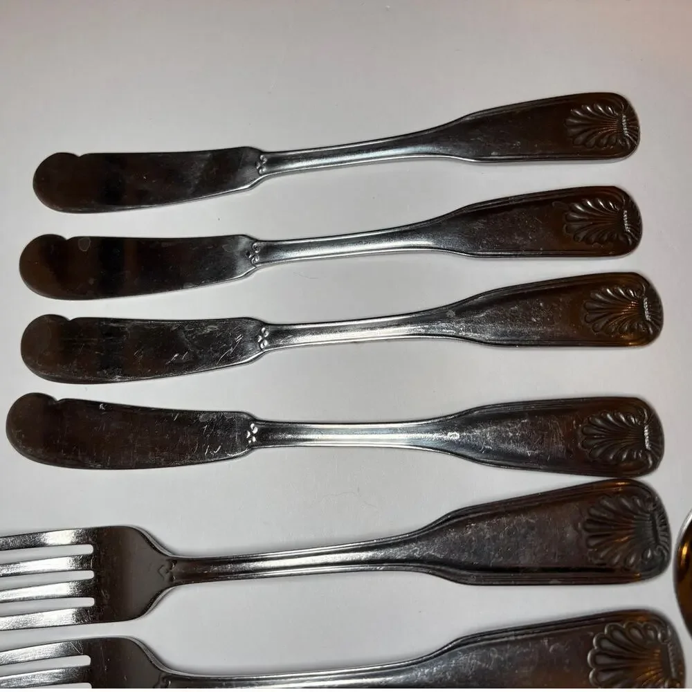 World Tableware COQUILLE Stainless 24 Pc WT Shell Taiwan Flatware Set
